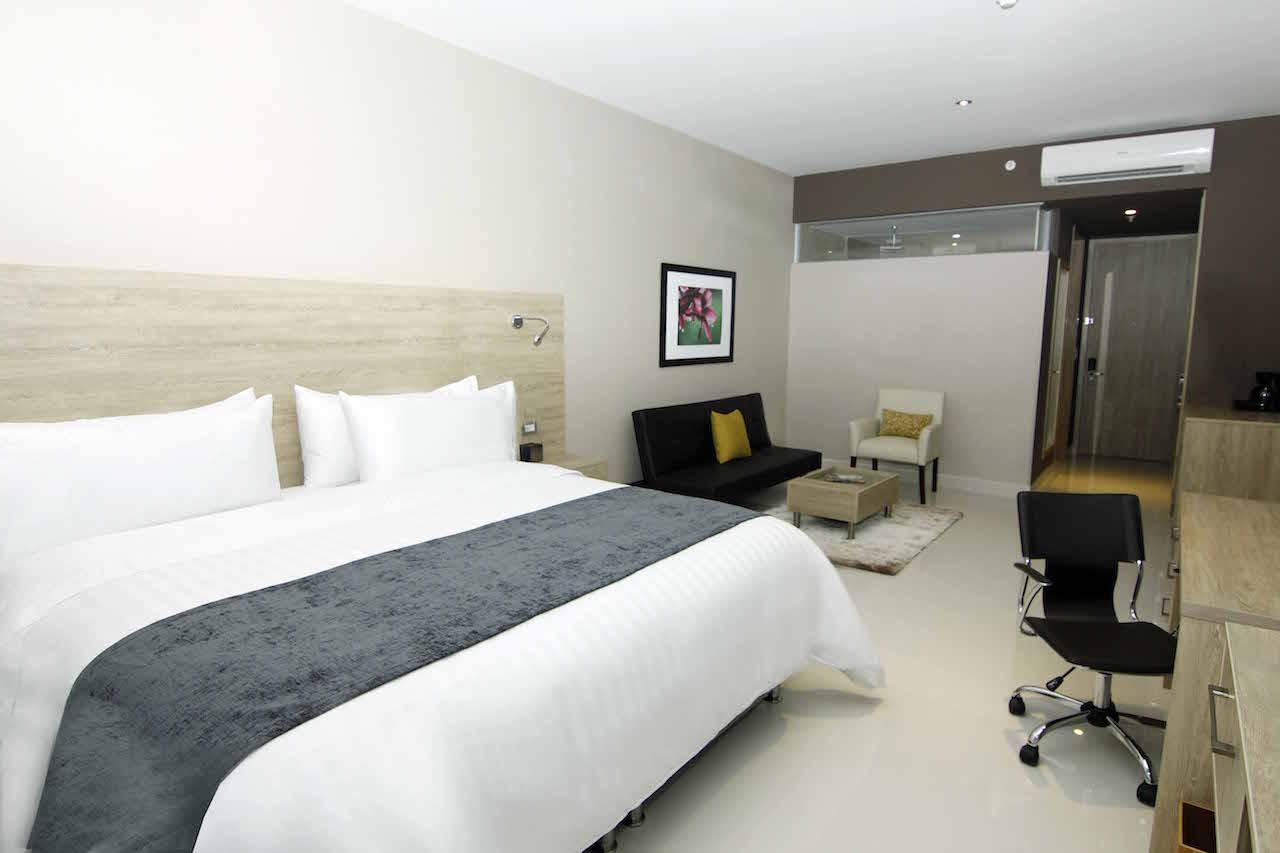 Ghl Collection Barranquilla Hotel Kültér fotó A room at the hotel
