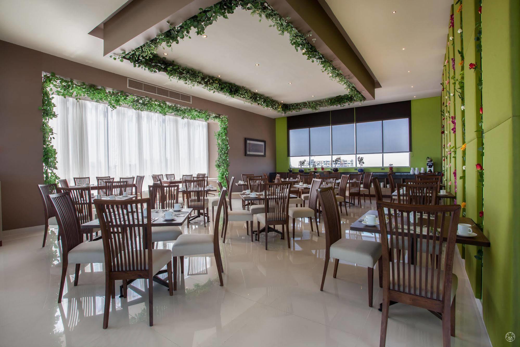 Ghl Collection Barranquilla Hotel Kültér fotó The restaurant